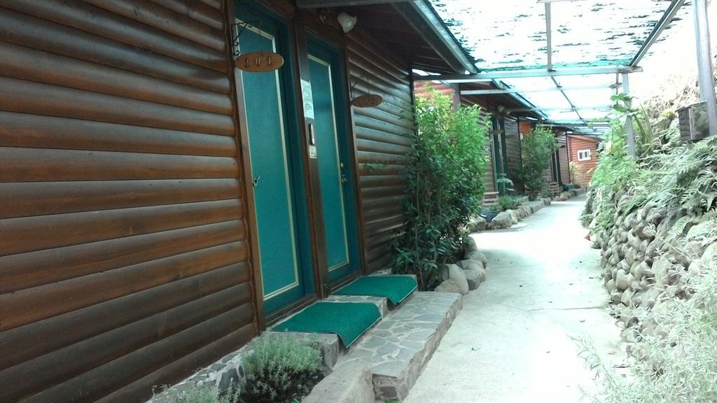 Qing Jing Xiao Taiyang Jingguan Homestay Женай Екстер'єр фото